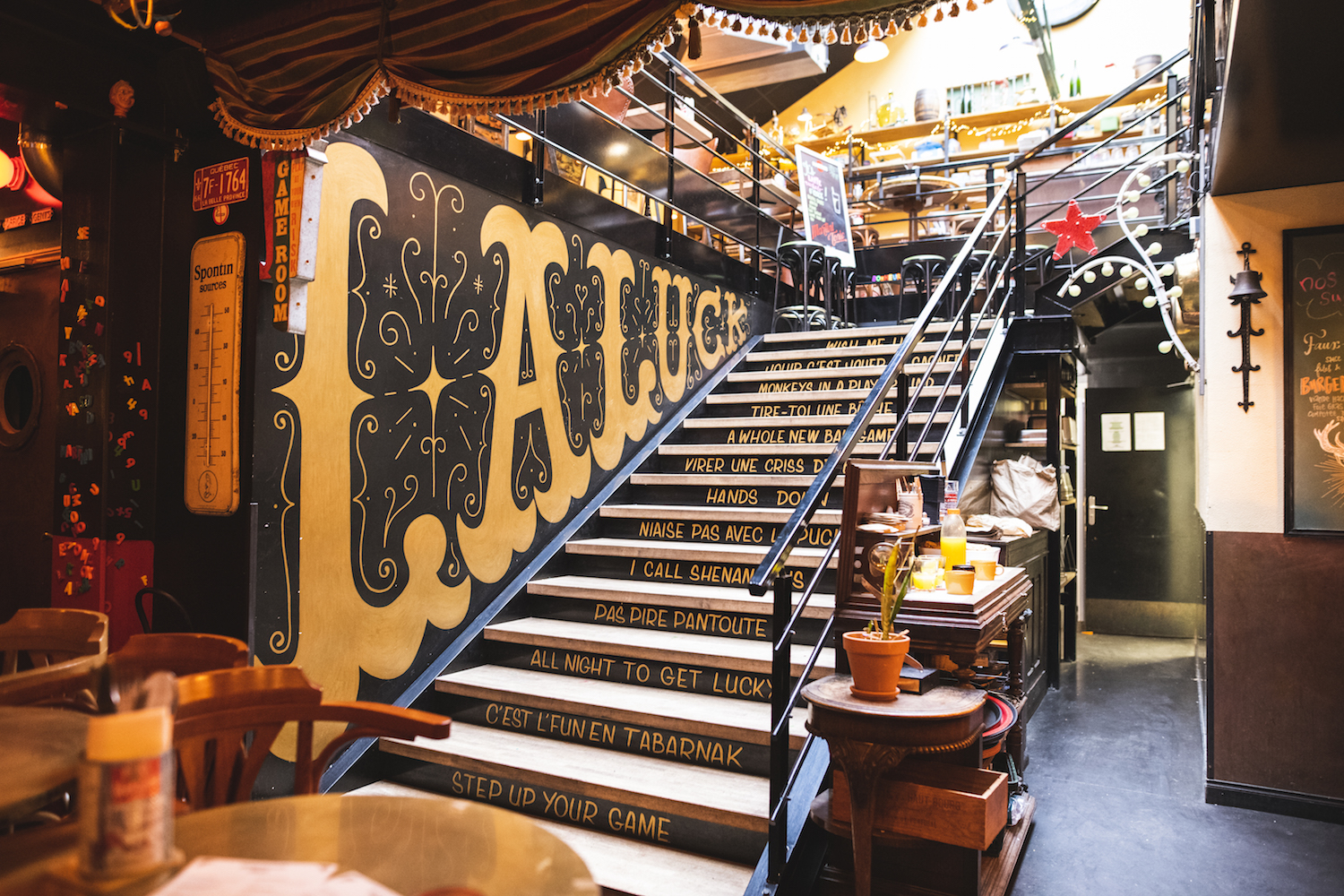 La luck escalier lille bar restaurant 