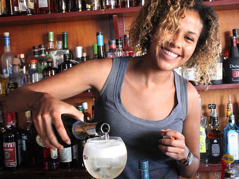 La Caravelle bar marseille bartender