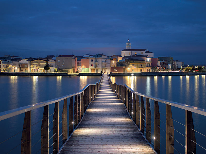 lac lesina lac italie