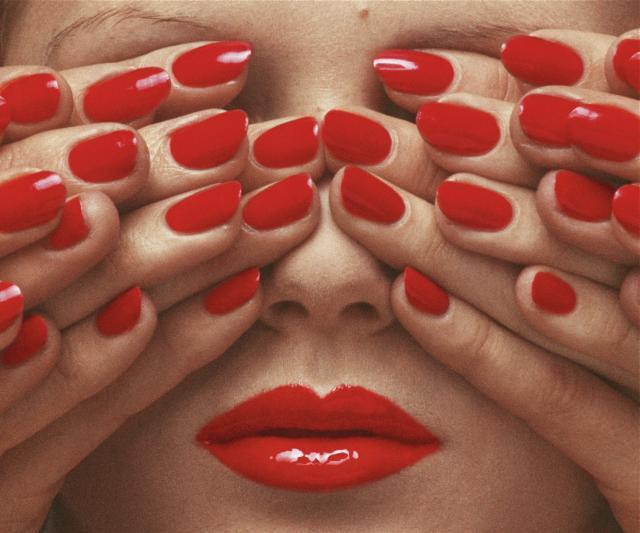 Guy Bourdin « Zoom » au Musée de la photographie Charles Nègre