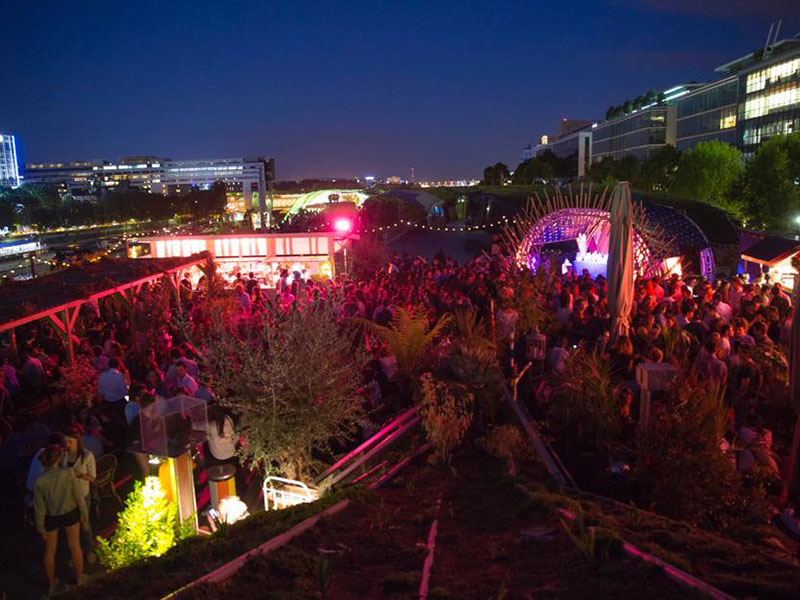 debonair rooftop paris