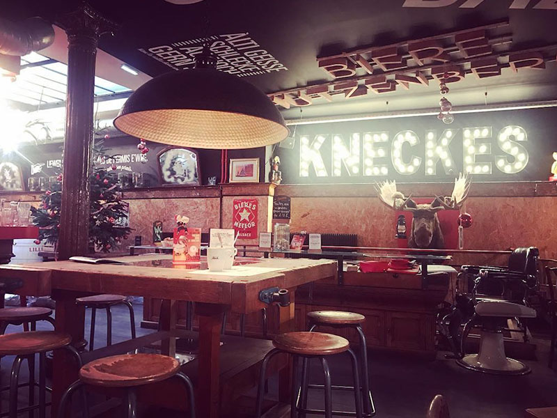 bar insolite strasbourg Le Troquet des kneckes