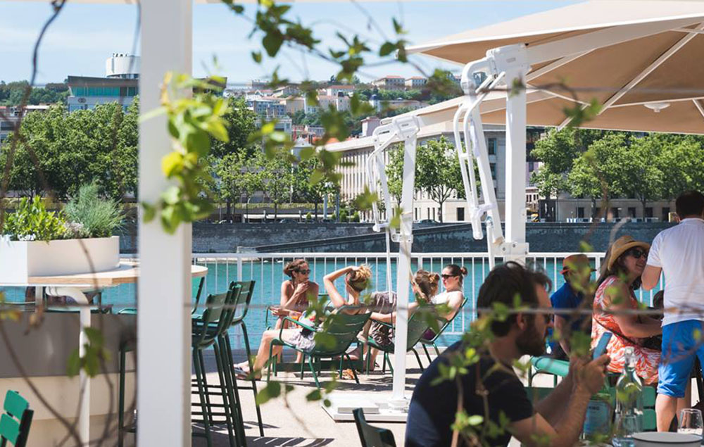 materrazza aperitivo la piscine